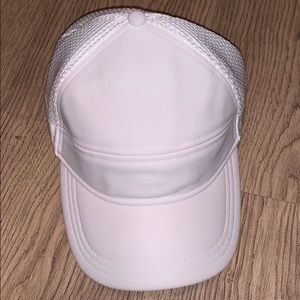 Lululemon gender neutral hat